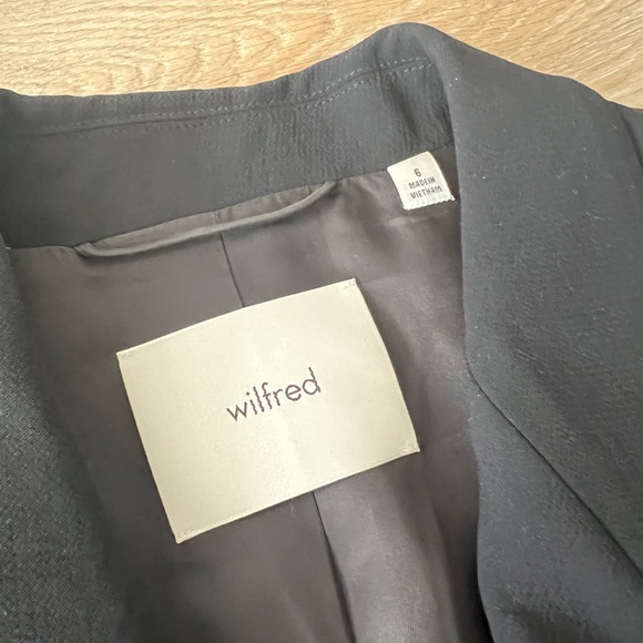 Wilfred Black Double-Breasted Blazer - Picture 4 of 4